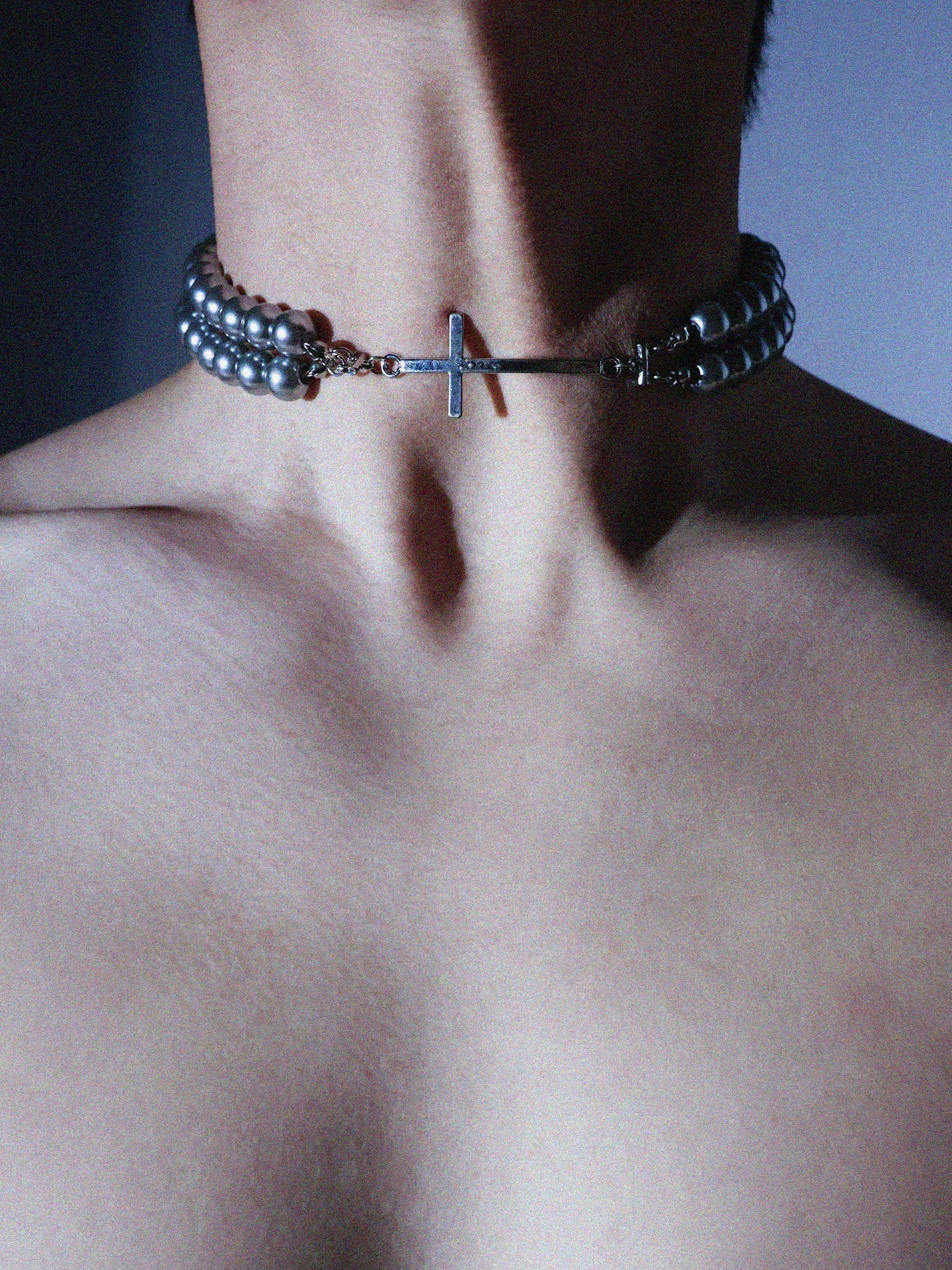 Disorder Pearl Cross Layered Choker