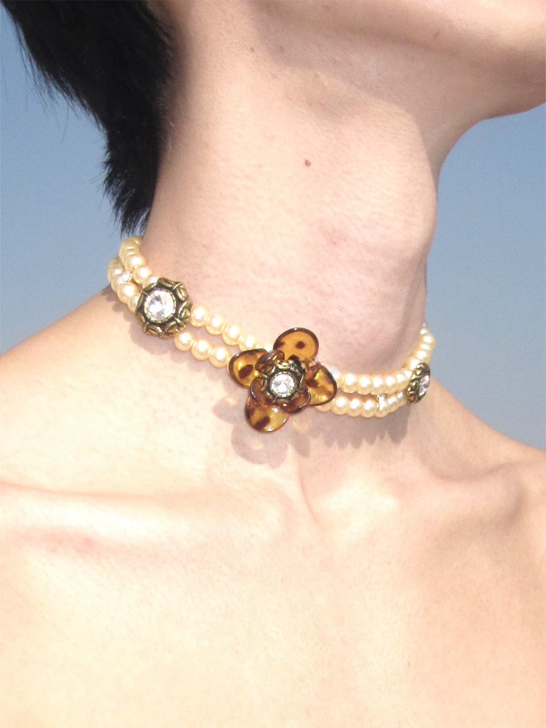 Pearl Leopard Floral Choker