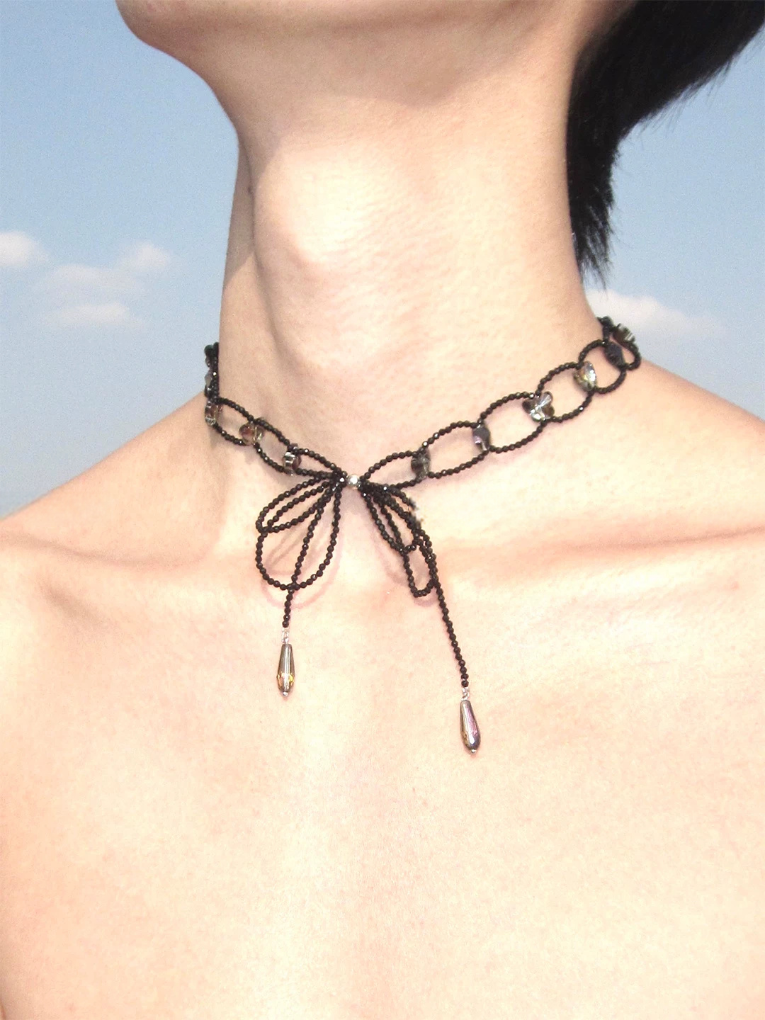 Locked Autumn Black Bow Spinel Choker